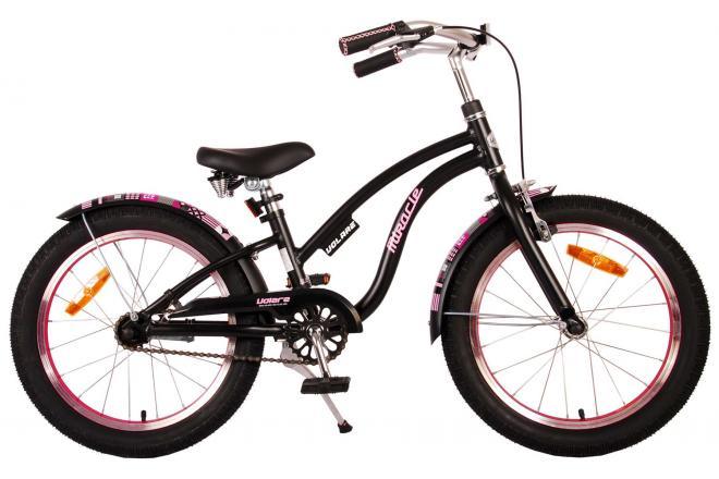 Mat zwarte meisjesfiets met handrem, terugtraprem, reflectoren, zacht zadel en verstelbaar stuur en zadel